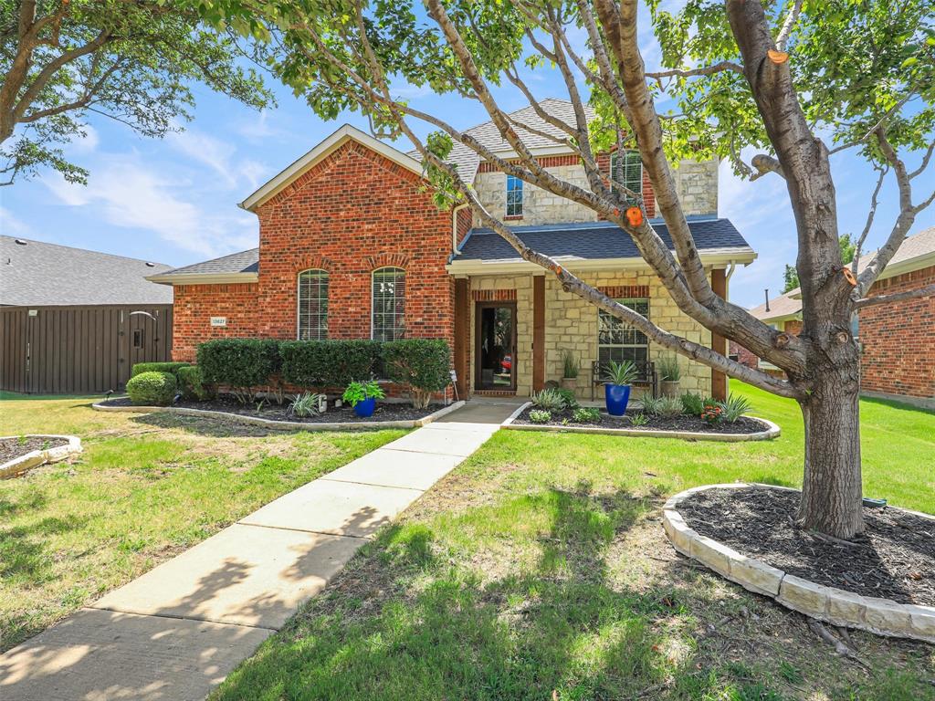 13827 Plum Valley Drive Property Photo 4