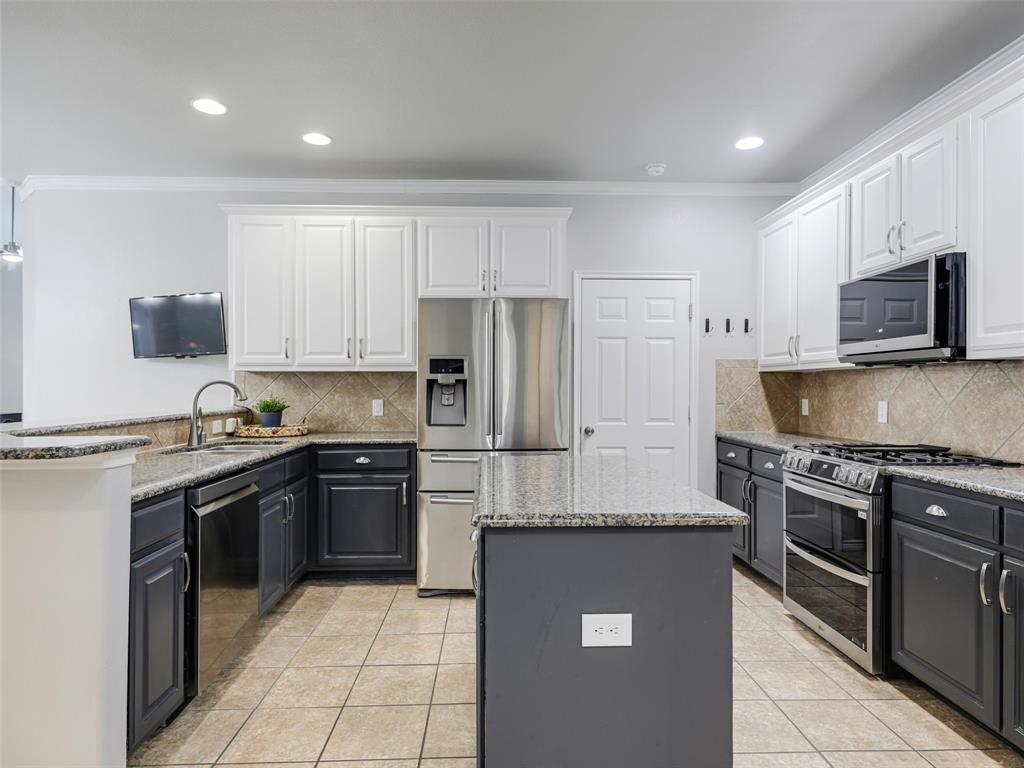 13827 Plum Valley Drive Property Photo 14