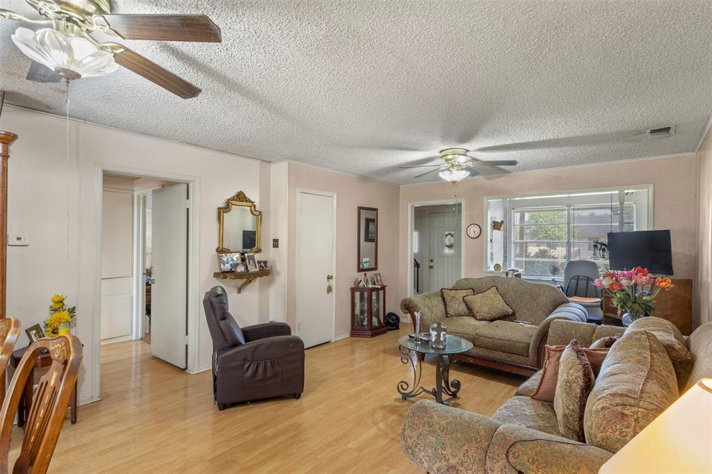 4513 Colgate Lane Property Photo 7