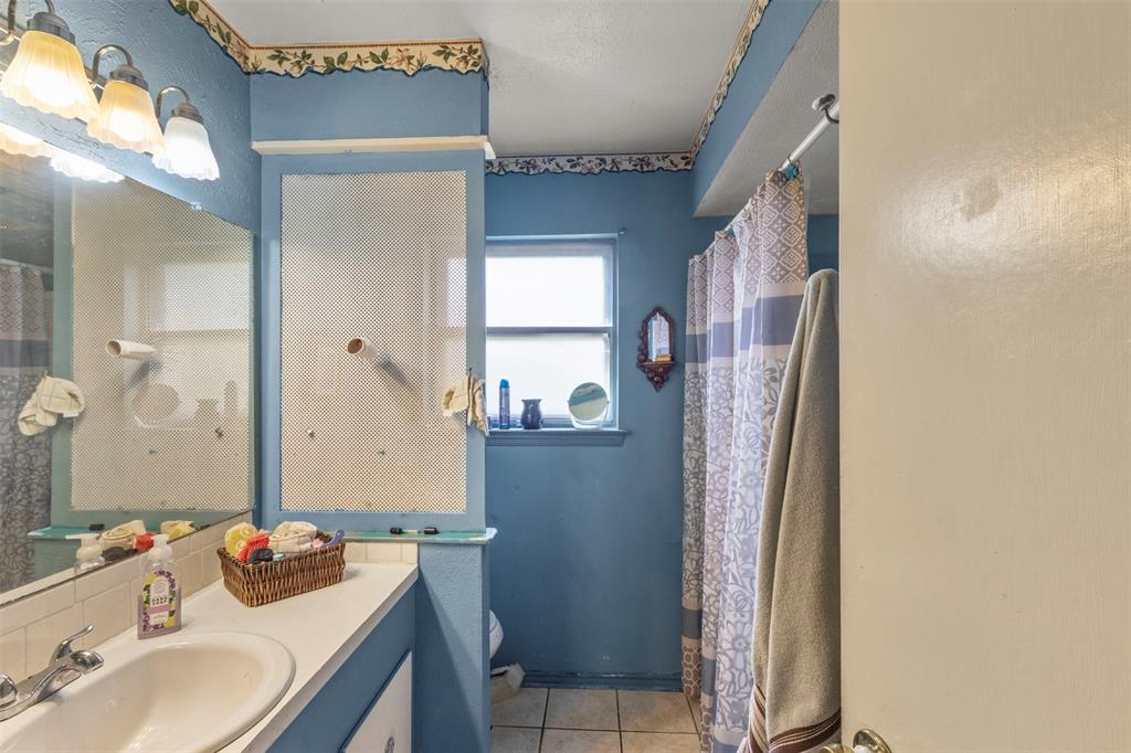 4513 Colgate Lane Property Photo 9