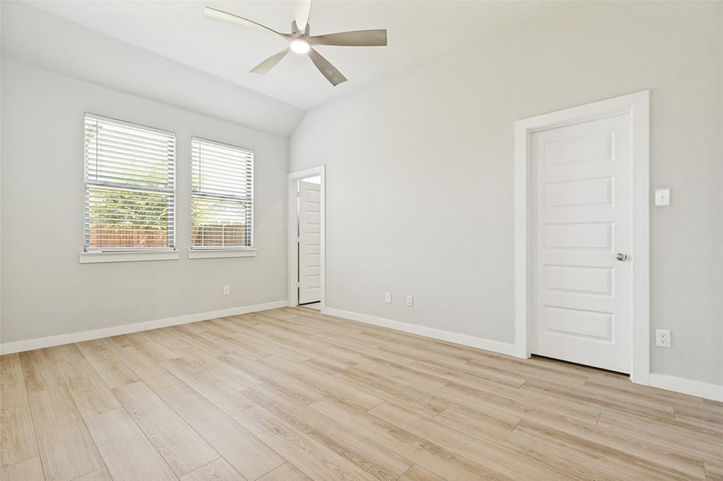 204 Mountain Meadow Lane Property Photo 10