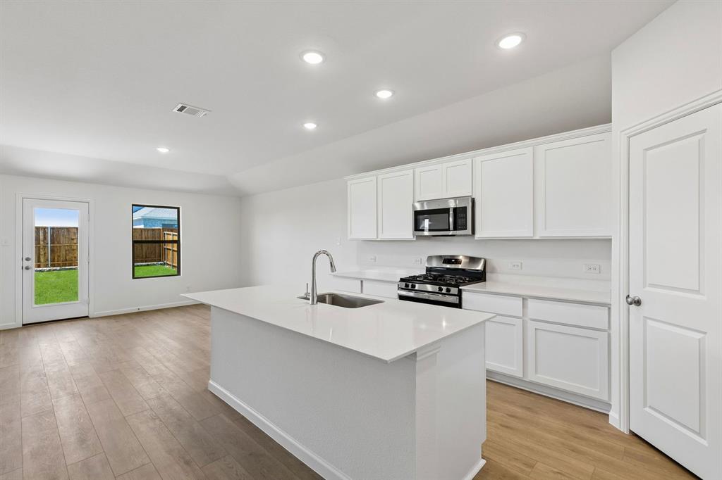 1212 Moon Ranch Road Property Photo 3