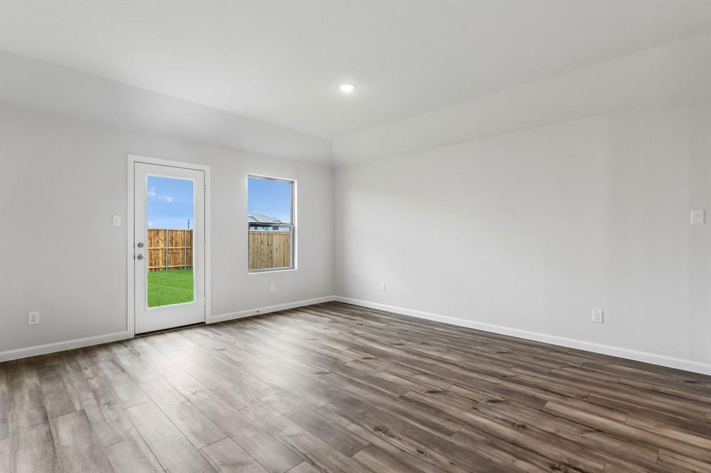1112 Angus Lane Property Photo 10
