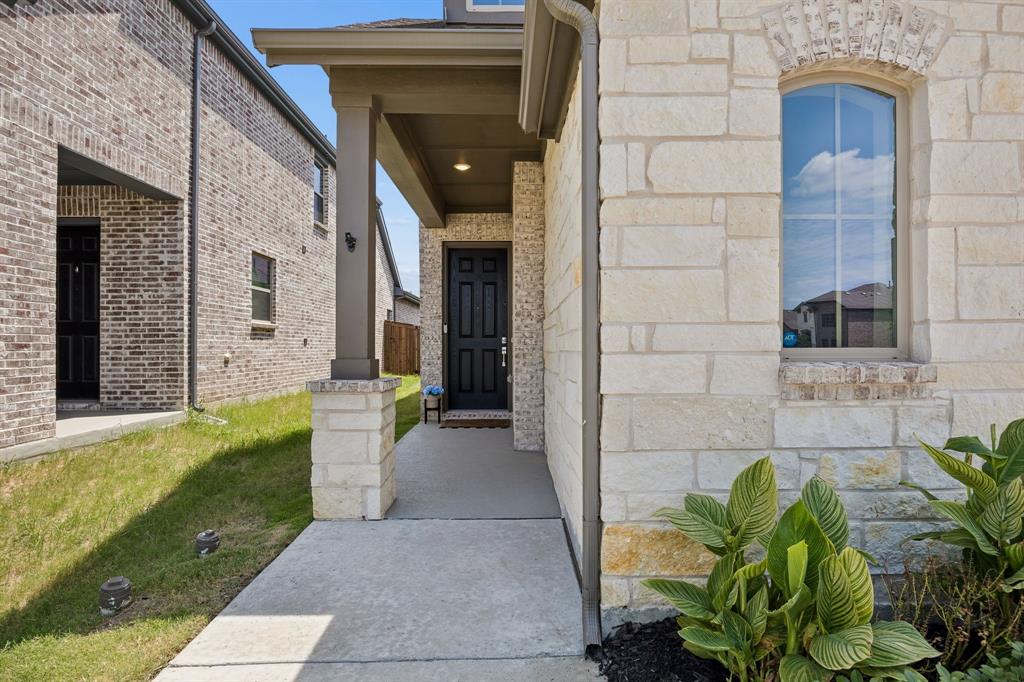 4008 Anglers Way Property Photo 4