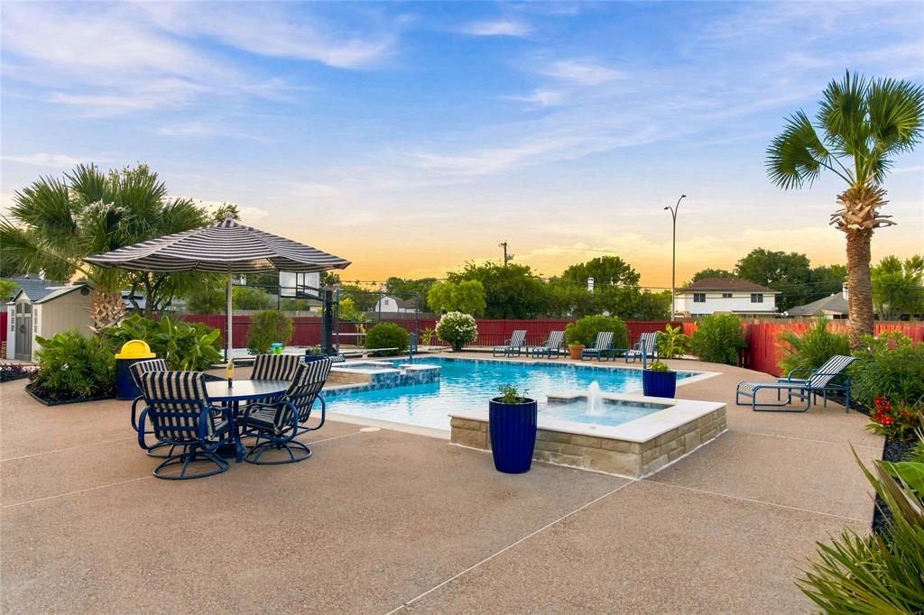 6001 Prairie Wood Court Property Photo 33