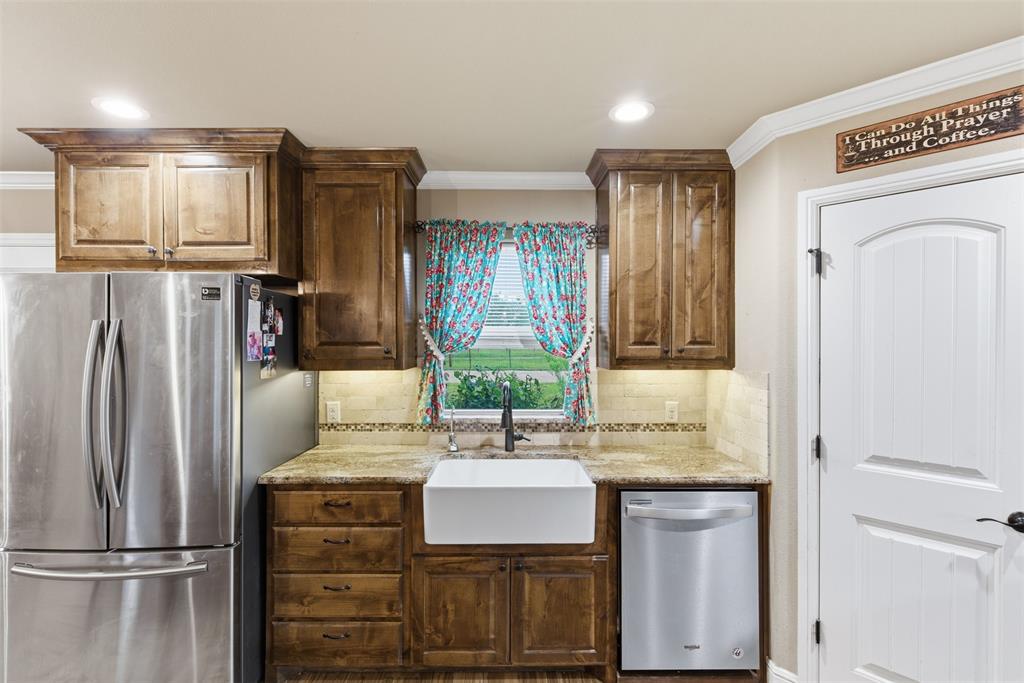 1085 Cr 407 Property Photo 16