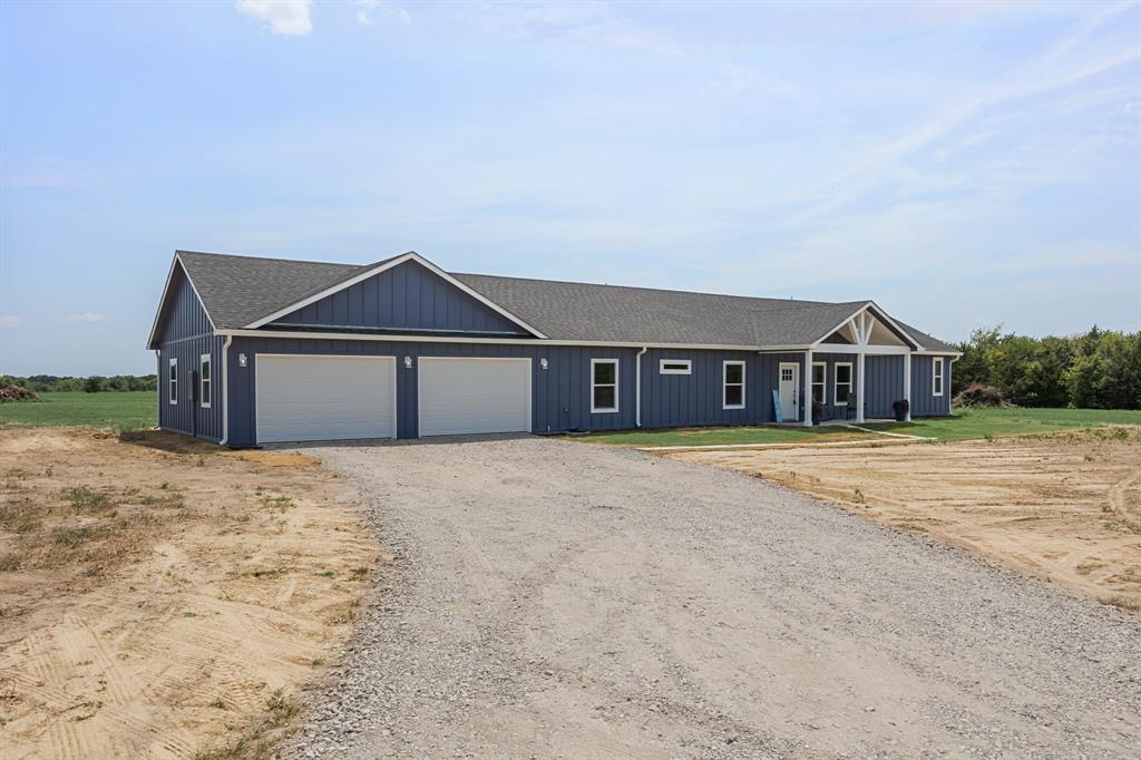 285 County Road 1120 Property Photo 8