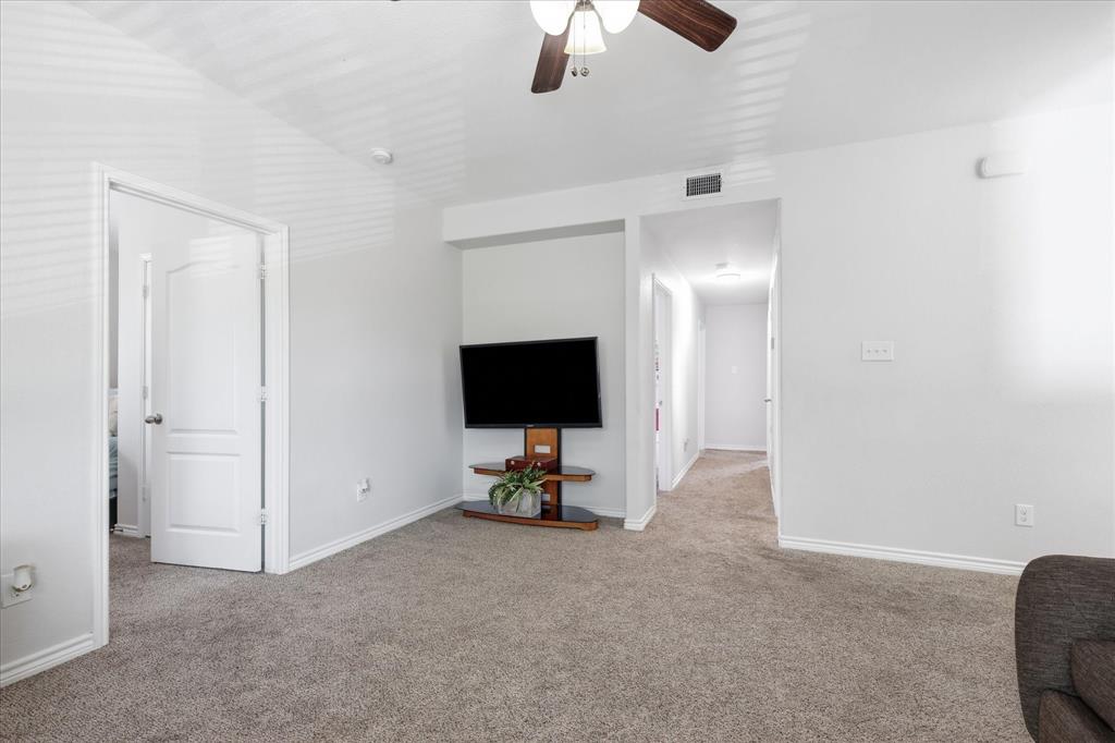1100 Crest Breeze Drive Property Photo 22