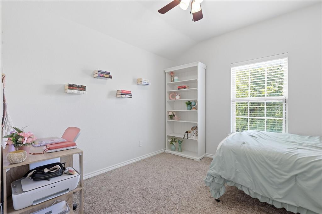 1100 Crest Breeze Drive Property Photo 23