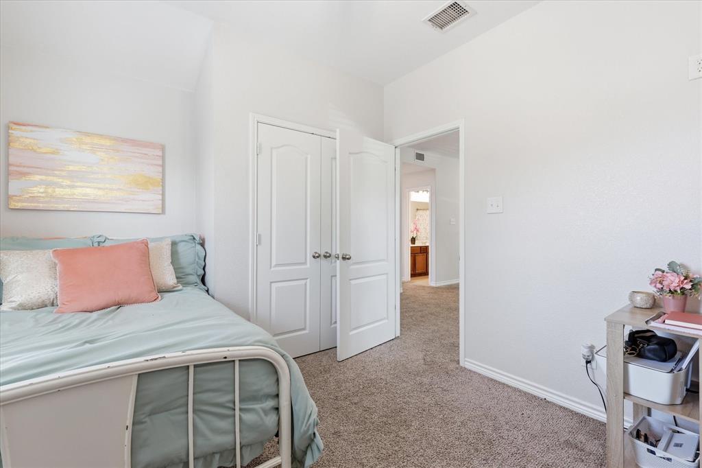 1100 Crest Breeze Drive Property Photo 24