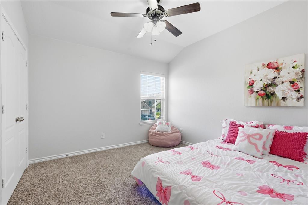 1100 Crest Breeze Drive Property Photo 25