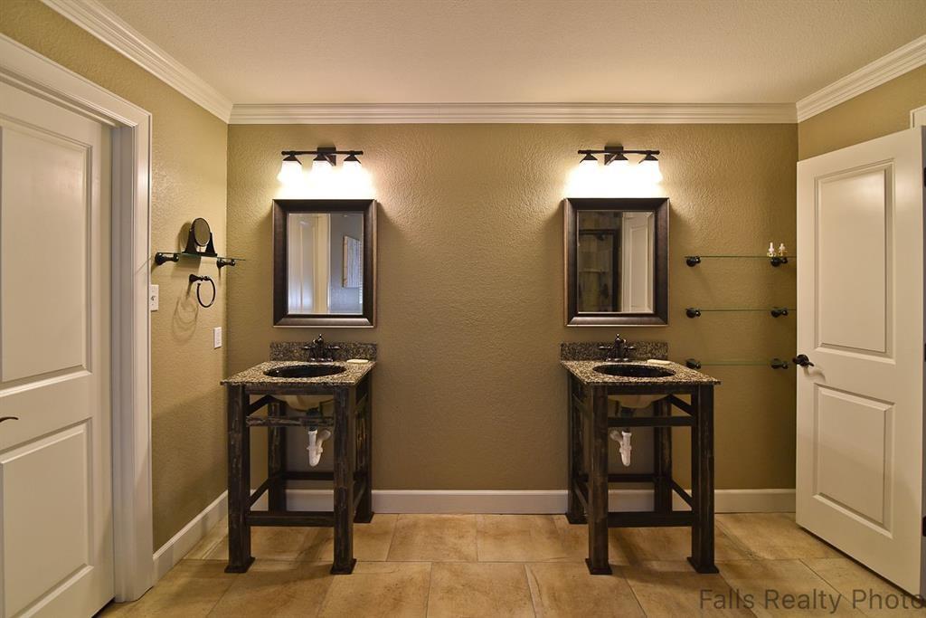 2700 Taft Boulevard Property Photo 31