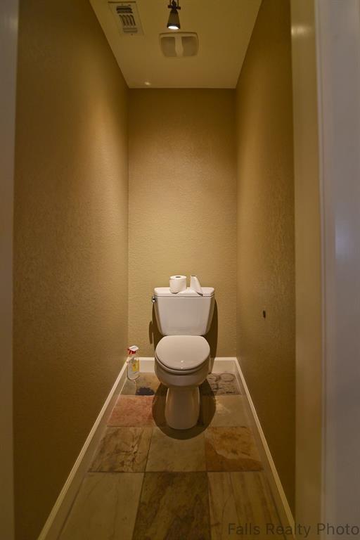 2700 Taft Boulevard Property Photo 33
