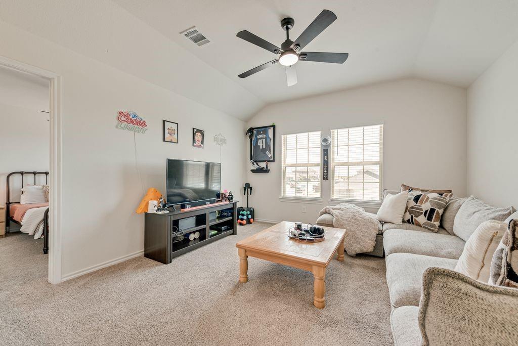 921 Corral Street Property Photo 19