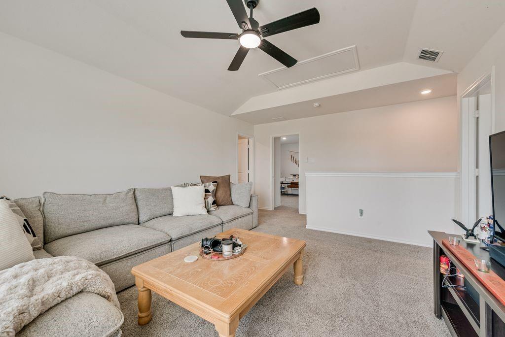 921 Corral Street Property Photo 20
