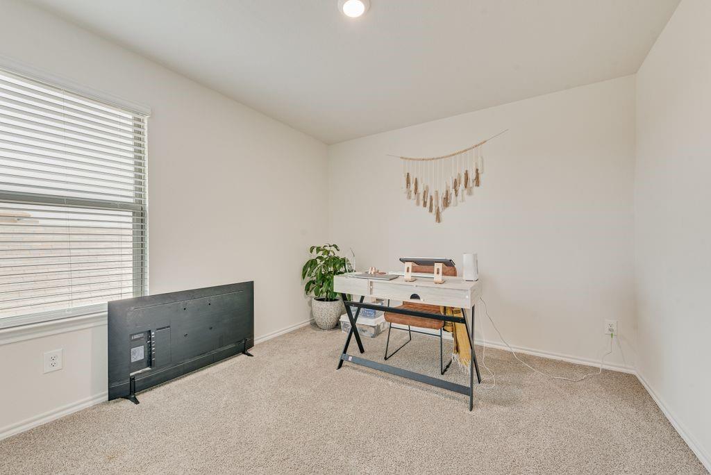 921 Corral Street Property Photo 23