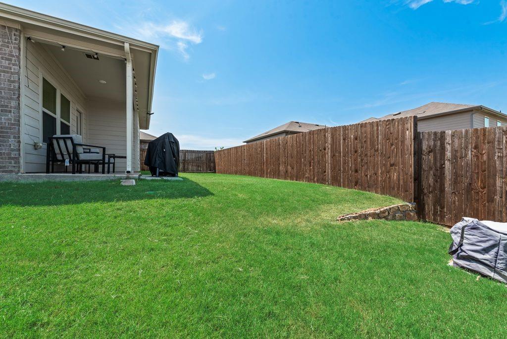 921 Corral Street Property Photo 24
