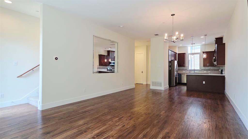 13222 Bee Street Property Photo 9