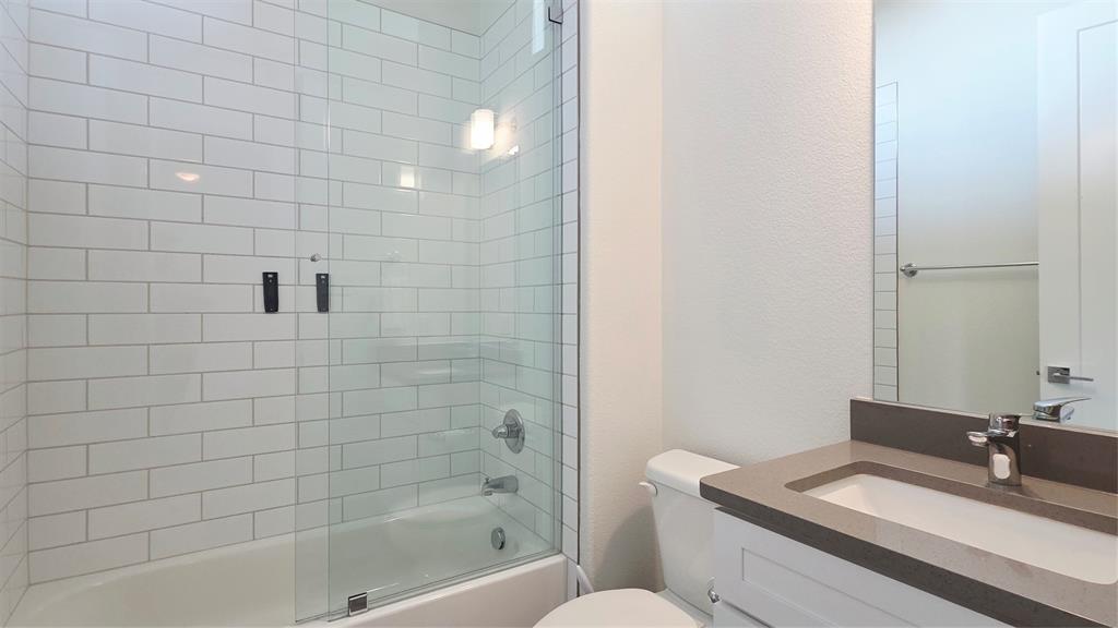 13222 Bee Street Property Photo 19