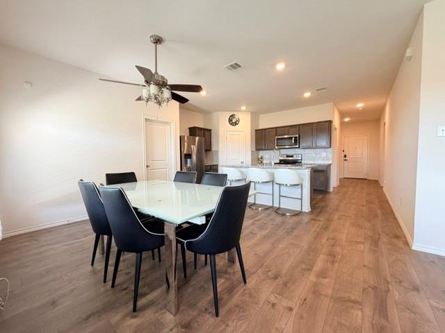 720 Meadow Creek Lane Property Photo 6
