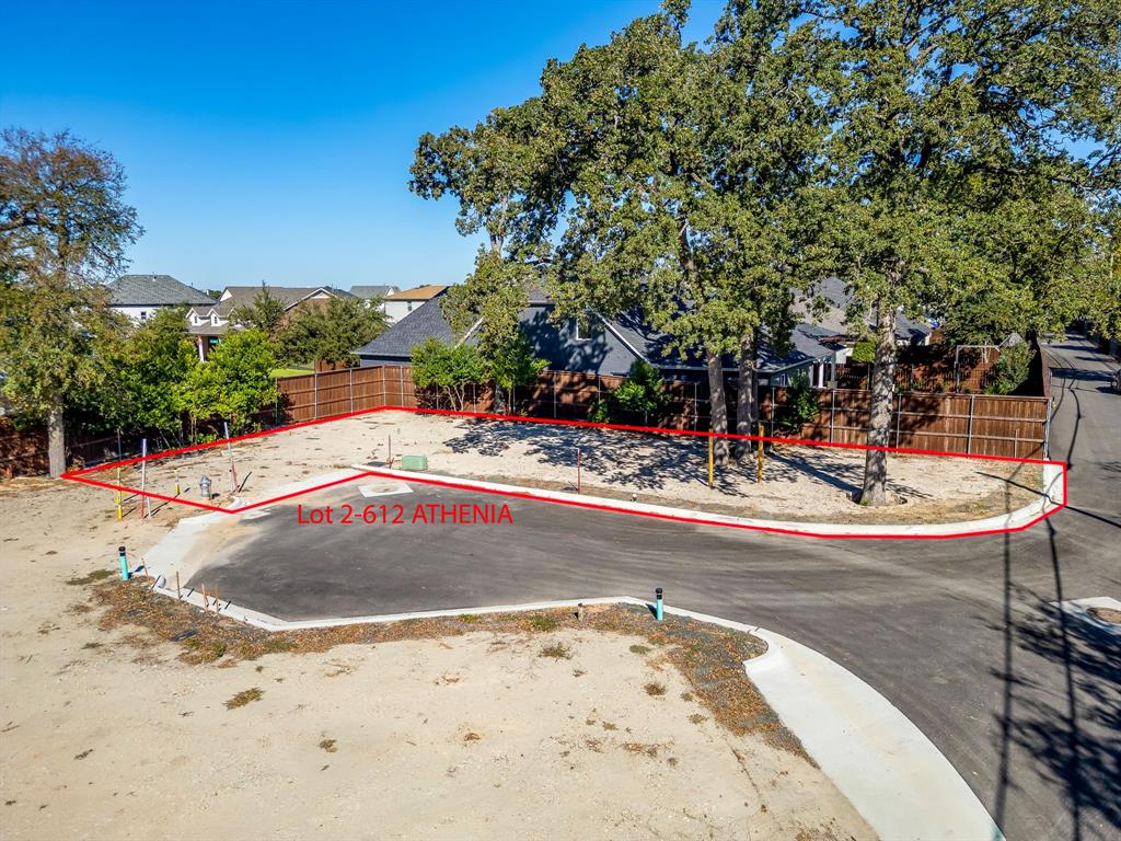 612 Athenia Drive Property Photo 4