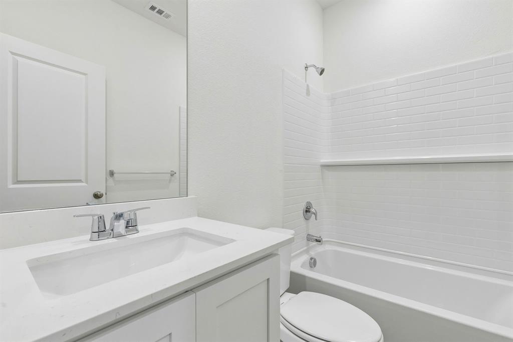 859 Hillcrest Boulevard Property Photo 15
