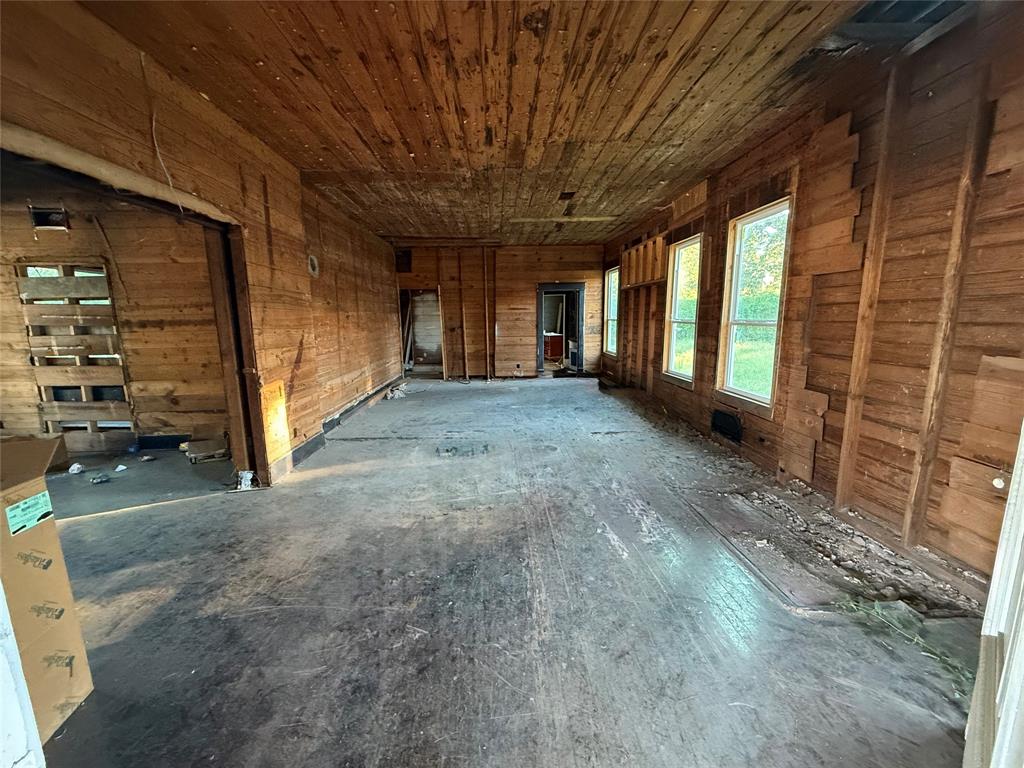 327 Herndon Property Photo 1