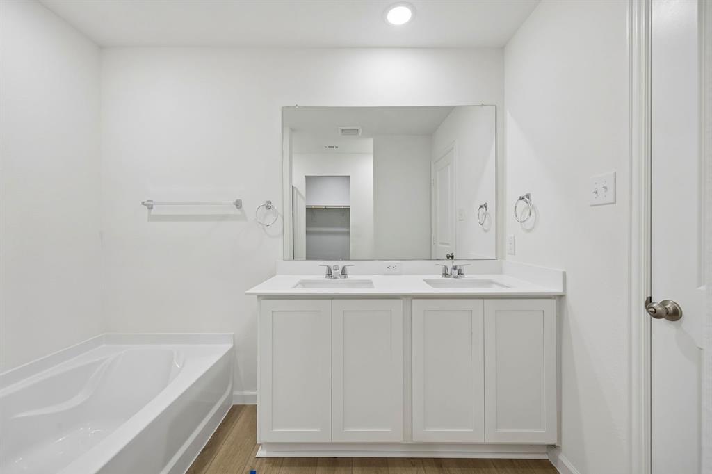844 Hillcrest Boulevard Property Photo 14