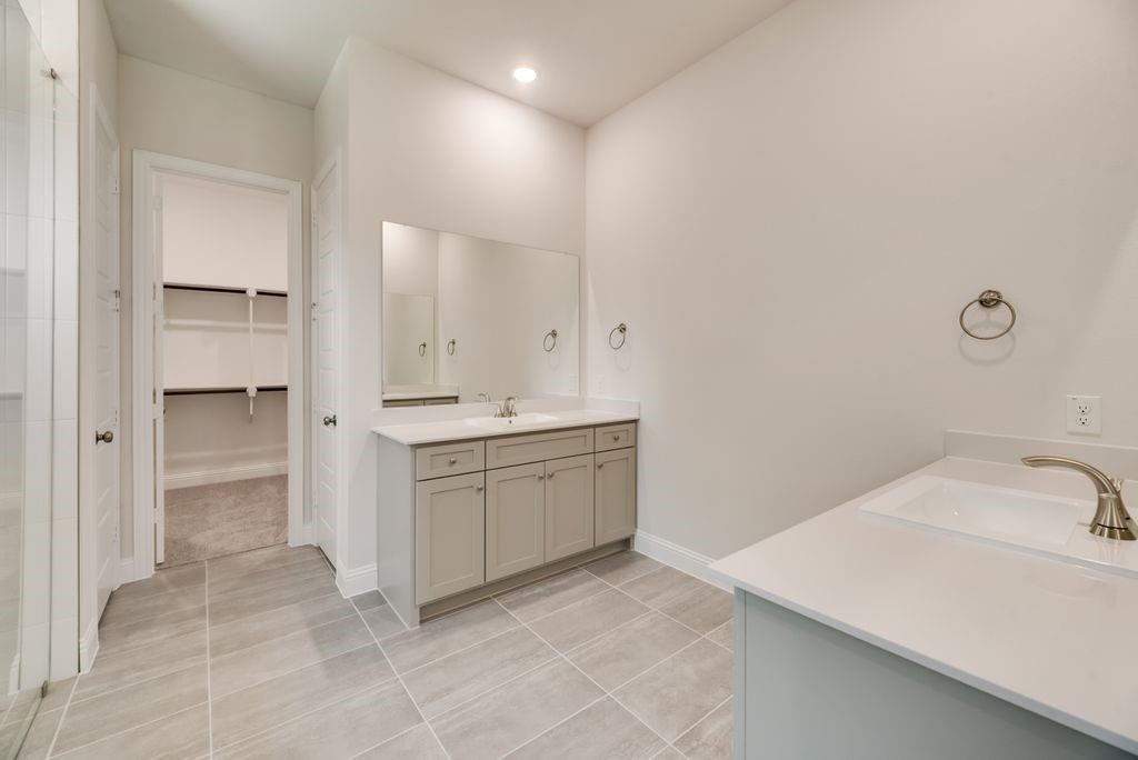 2300 La Jolla Drive Property Photo 19