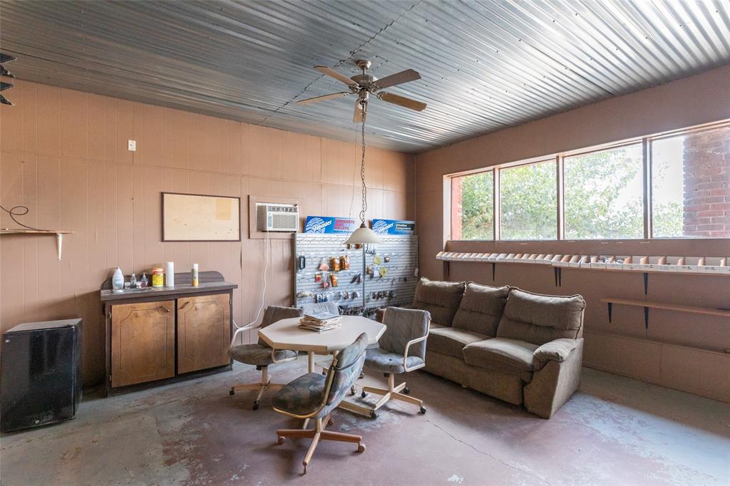 249 E Lake Drive Property Photo 6