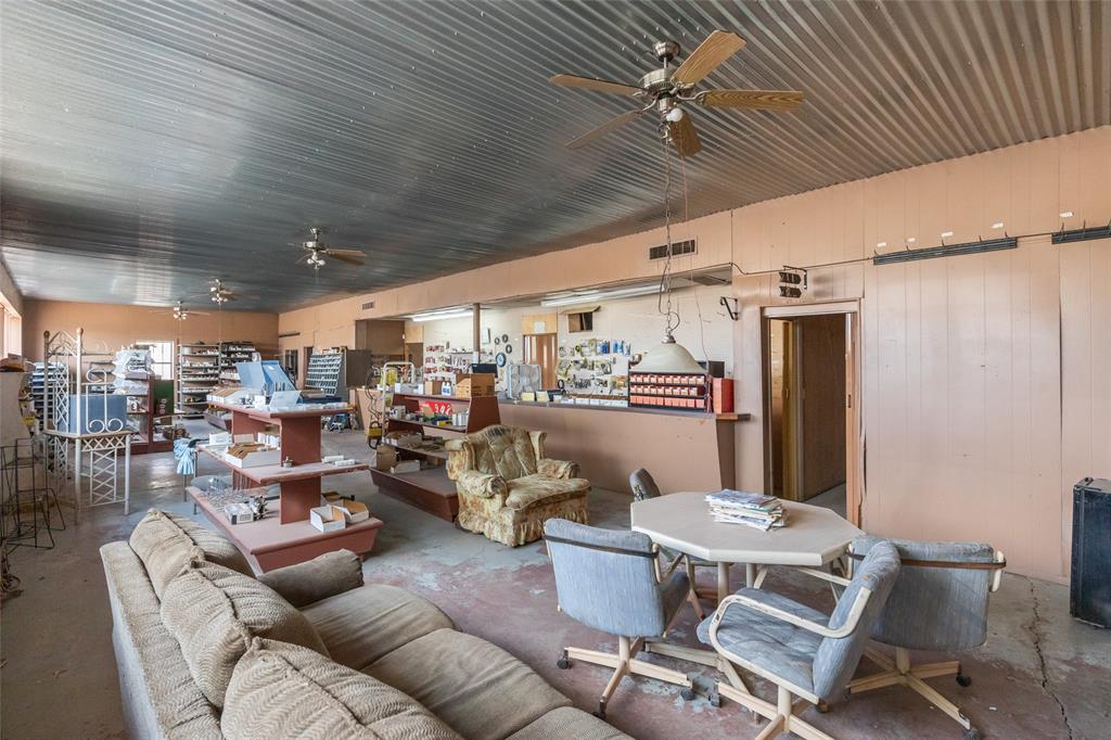 249 E Lake Drive Property Photo 8