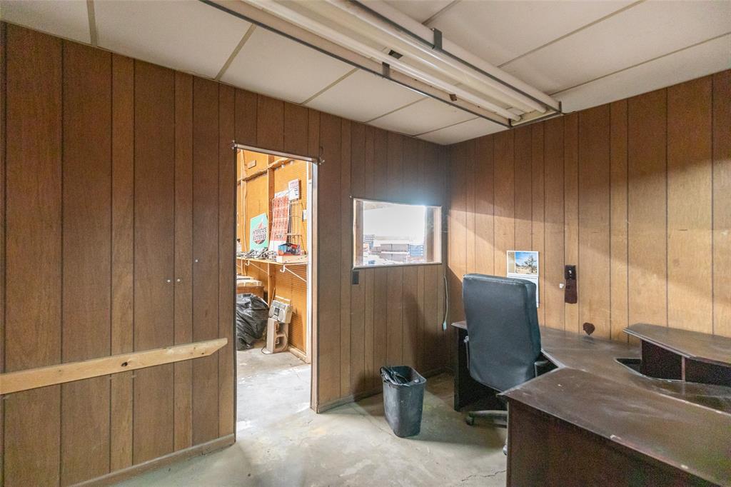 249 E Lake Drive Property Photo 15