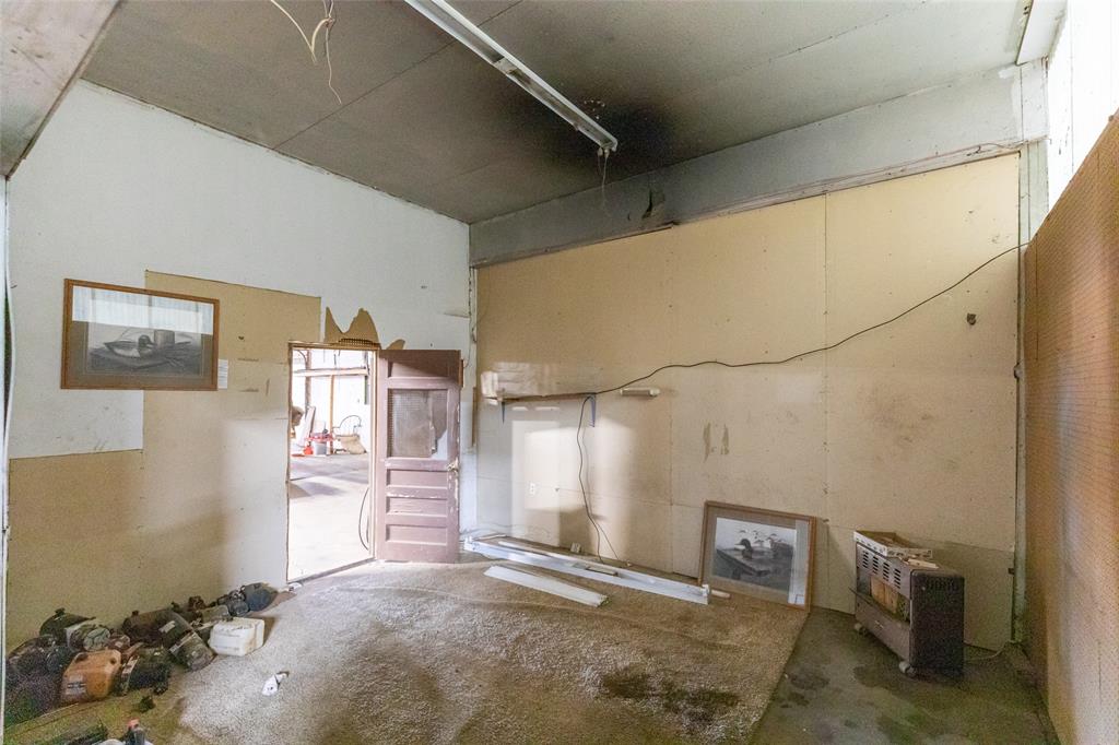 249 E Lake Drive Property Photo 24