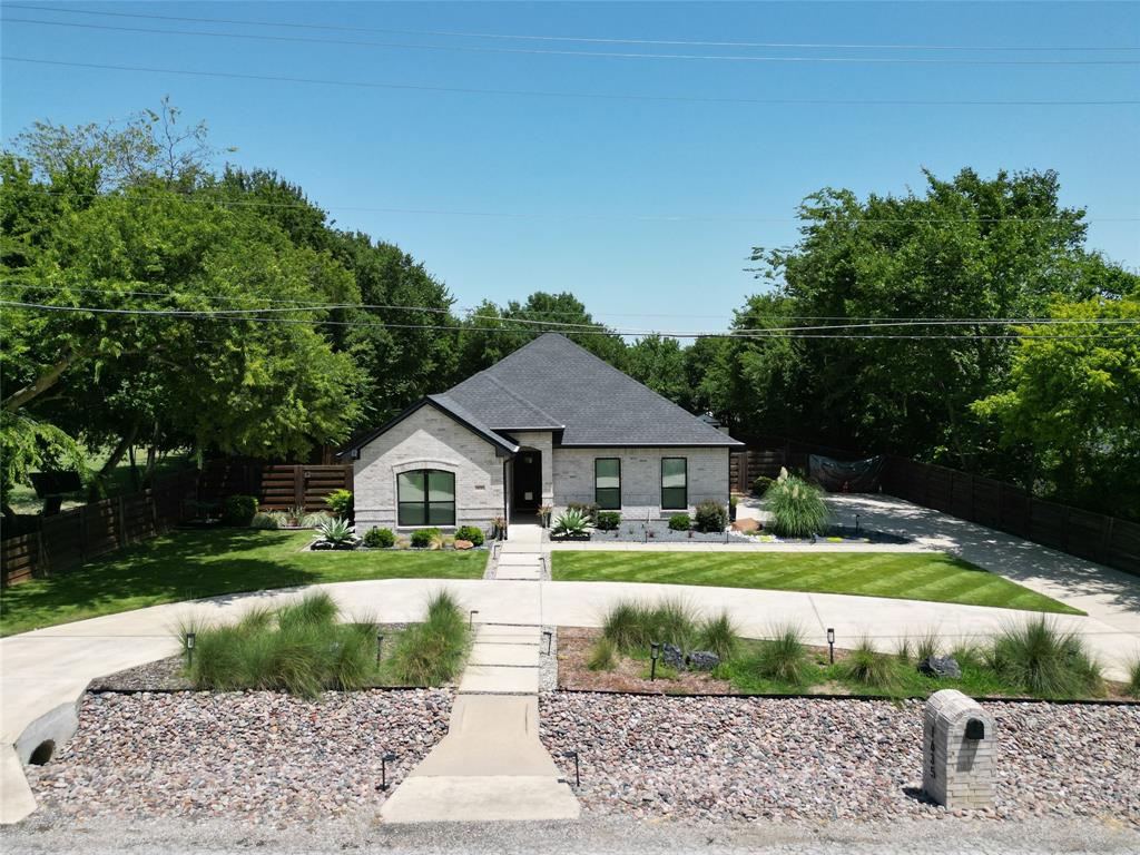 1635 Frederick Street Property Photo 2