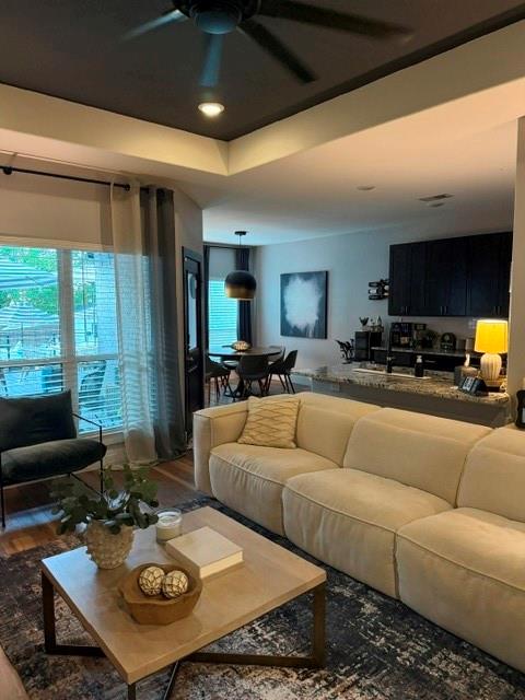 1635 Frederick Street Property Photo 8