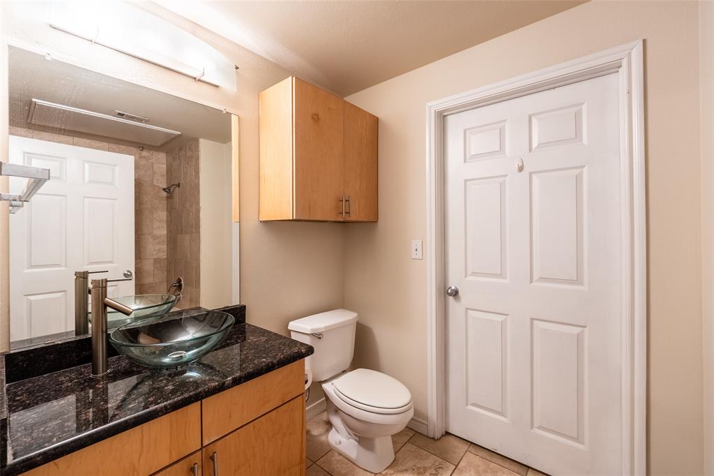 3102 Kings Road 3310 Property Photo 12