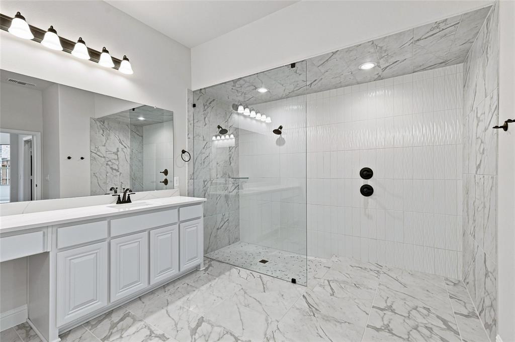 1430 Colorado Road Property Photo 3