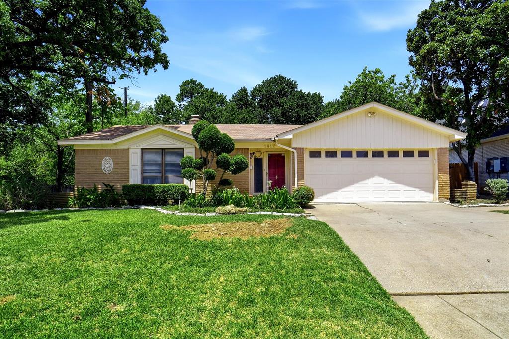 1812 Kynette Drive Property Photo 1