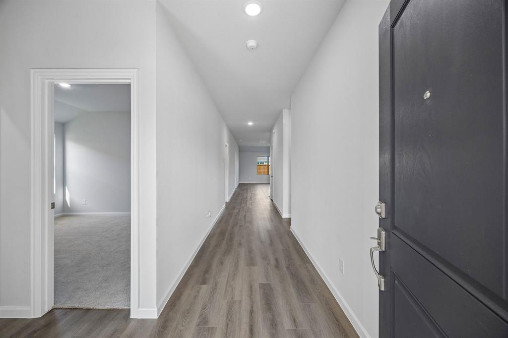 2511 Canadian Way Property Photo 3