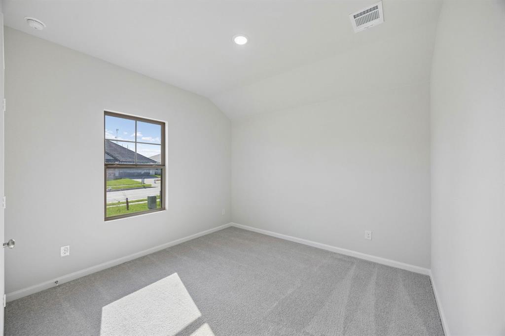 2511 Canadian Way Property Photo 20
