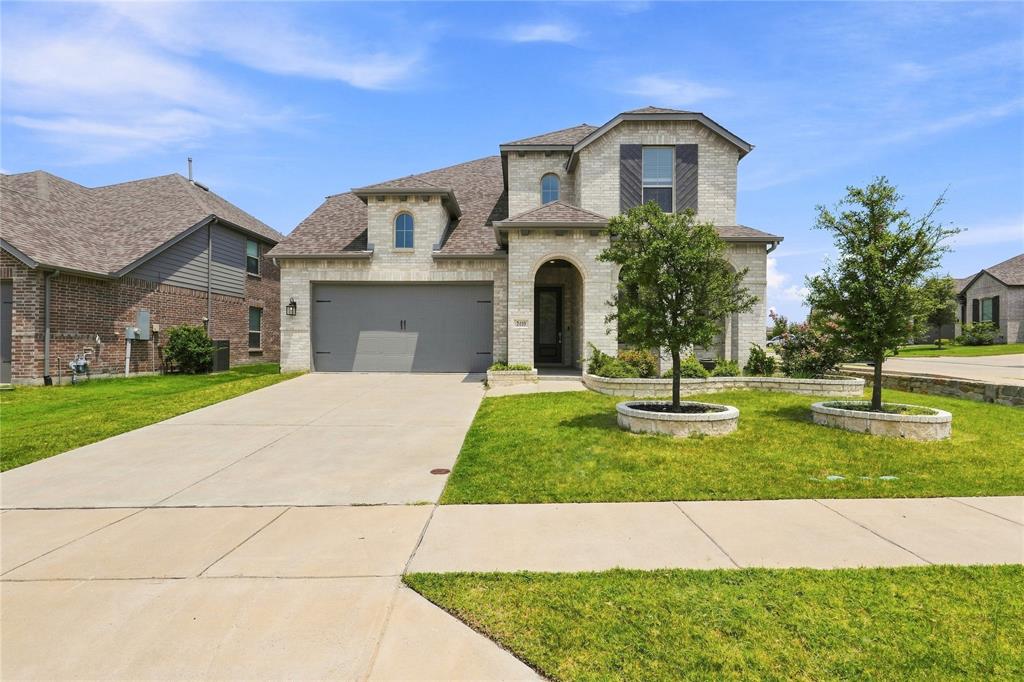2410 Doncaster Drive Property Photo 1