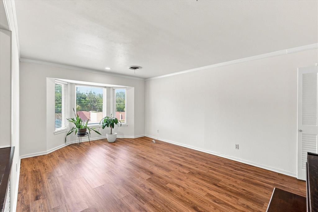 6409 W Ems Road Property Photo 5