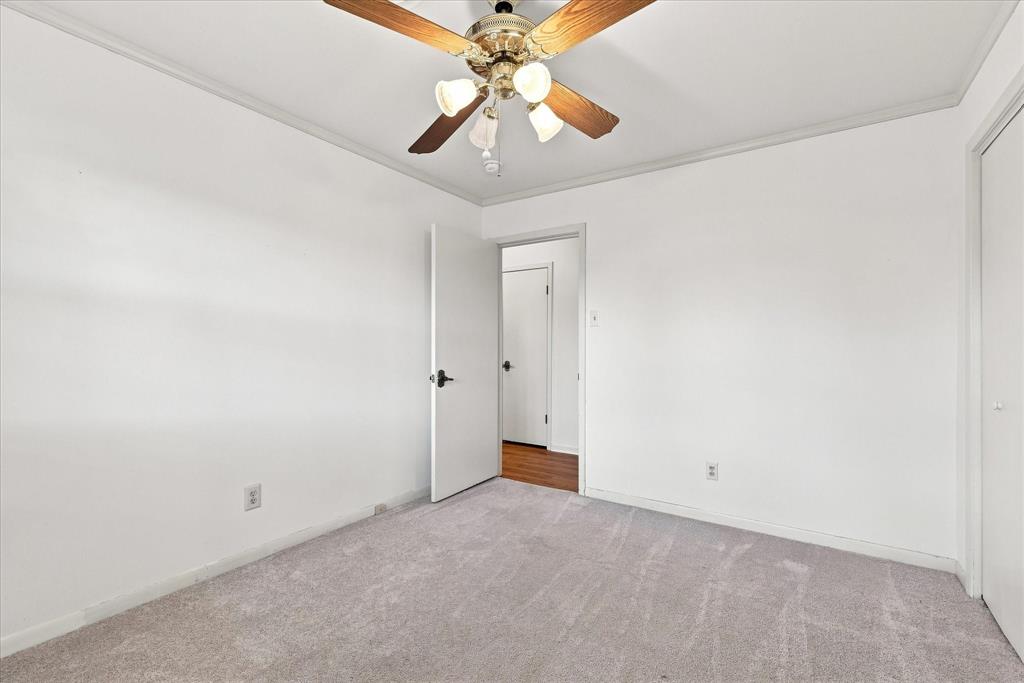 6409 W Ems Road Property Photo 12
