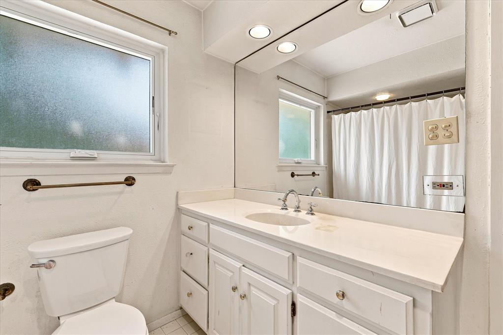6409 W Ems Road Property Photo 16