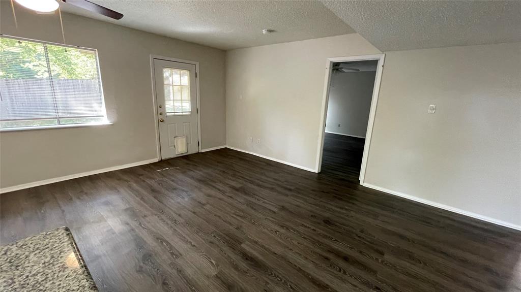 3201 Willow Bend Property Photo 15