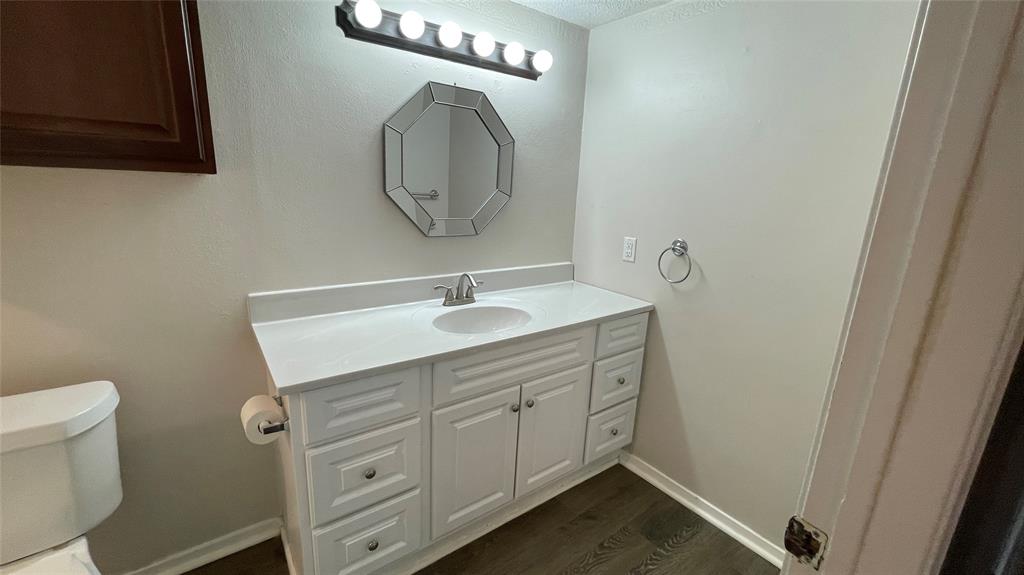 3201 Willow Bend Property Photo 18