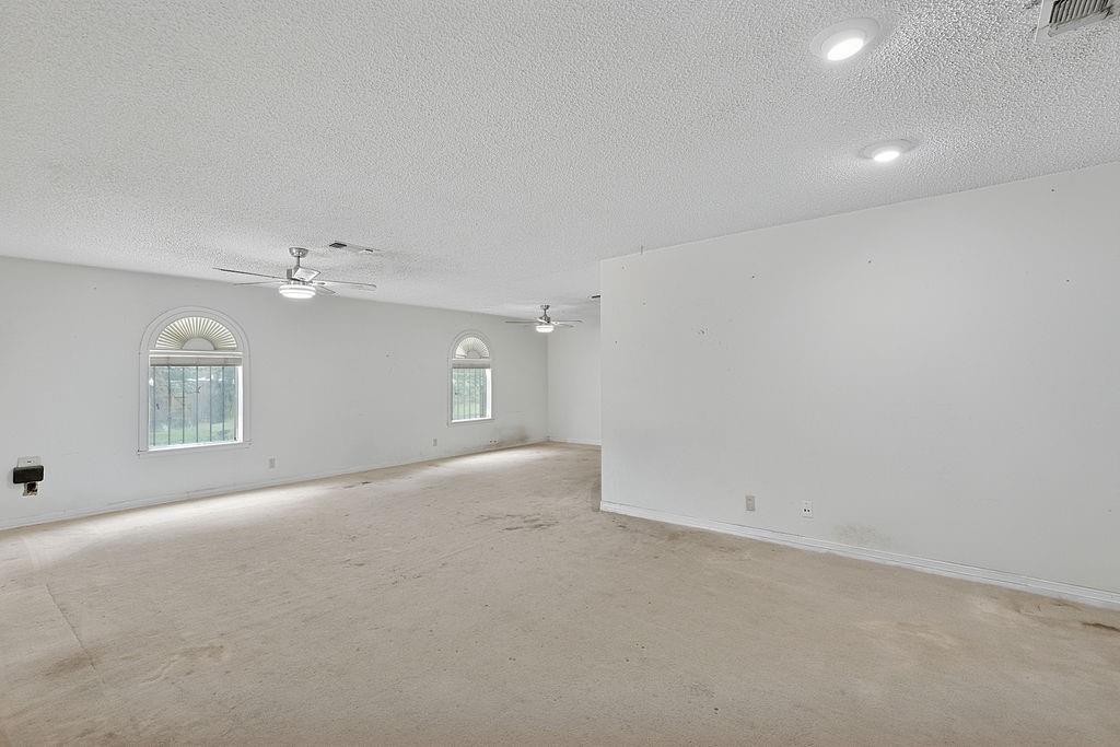 100 Joyner Street Property Photo 3