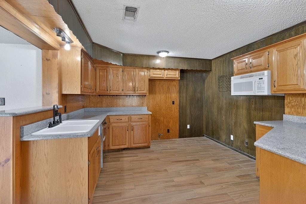 100 Joyner Street Property Photo 6