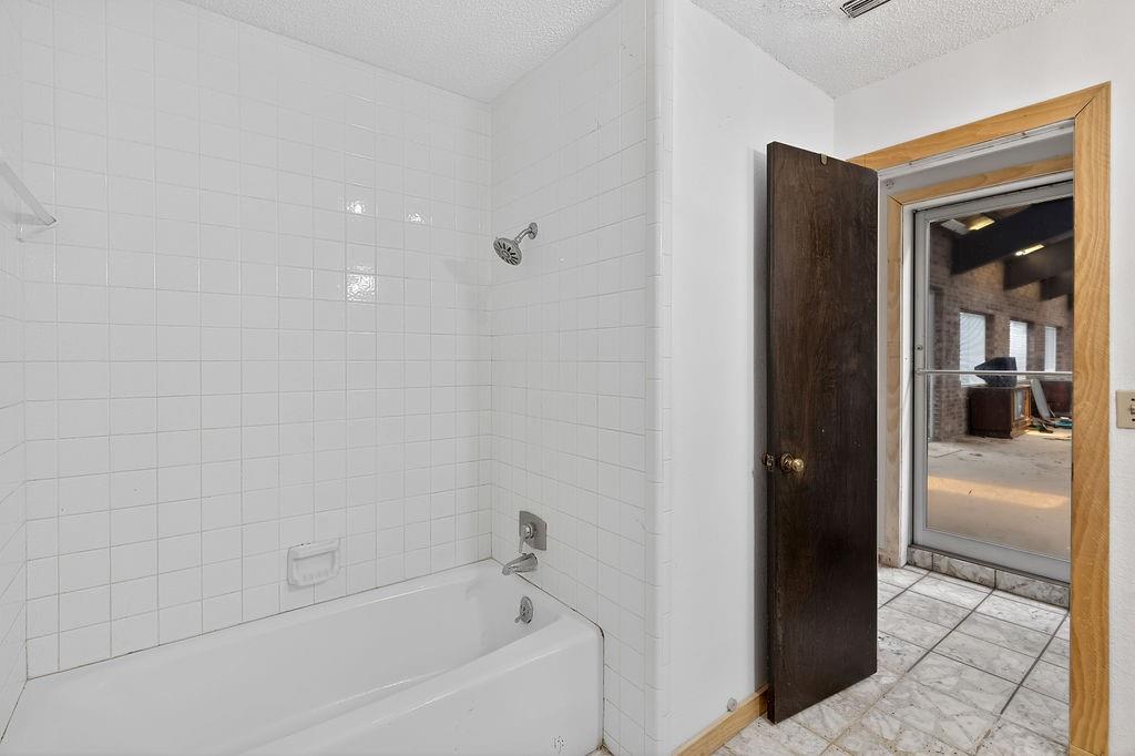 100 Joyner Street Property Photo 27