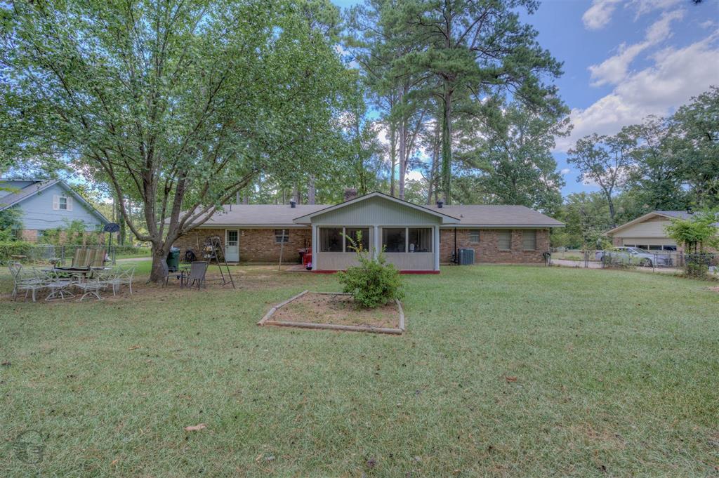 3132 Pines Road Property Photo 5